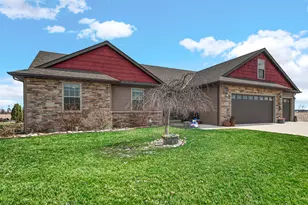 1913 Holly St SE, Demotte, IN 46310 - Photo 2