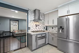 303 Burnham St, Lowell, IN 46356 - Photo 6