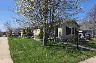 303 Burnham St, Lowell, IN 46356 - Photo 2