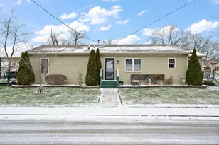 303 Burnham St, Lowell, IN 46356 - Photo 20