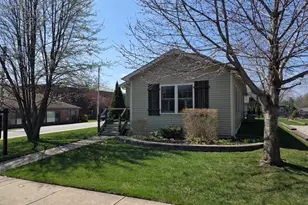 303 Burnham St, Lowell, IN 46356 - Photo 4