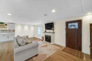 10740 Forestdale St, Saint John, IN 46373 - Photo 2