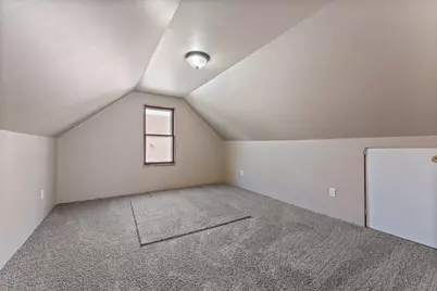 301 W Bates Street, Hebron, IN 46341 - Photo 14