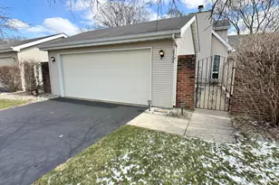 2324 Deerpath Dr W, Schererville, IN 46375 - Photo 20