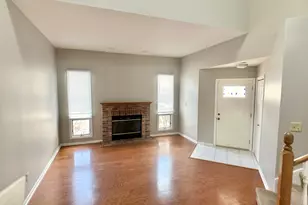 2324 Deerpath Dr W, Schererville, IN 46375 - Photo 2