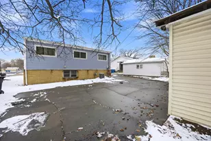 2332 W 21st Ave, Gary, IN 46404 - Photo 16