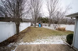 130 Polly Ln, Hobart, IN 46342 - Photo 22