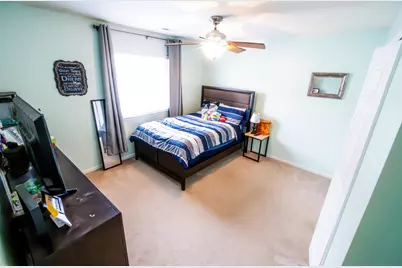 130 Polly Lane, Hobart, IN 46342 - Photo 8