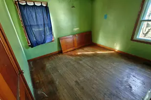 7418 Howard Ave, Hammond, IN 46324 - Photo 8