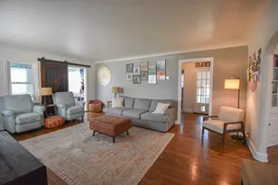 338 N Lafayette St, Griffith, IN 46319 - Photo 4