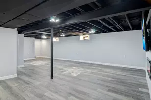 6739 New Hampshire Ave, Hammond, IN 46323 - Photo 18