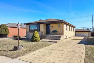 6739 New Hampshire Ave, Hammond, IN 46323 - Photo 2