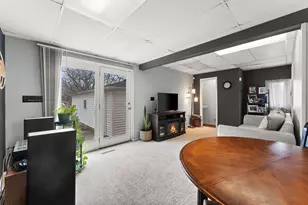 5397 Cleveland St, Merrillville, IN 46410 - Photo 10