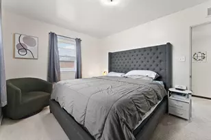 5397 Cleveland St, Merrillville, IN 46410 - Photo 14