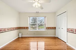 655 Surrey Walk Dr, Valparaiso, IN 46385 - Photo 10