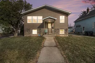 1139 State St, Hobart, IN 46342 - Photo 2