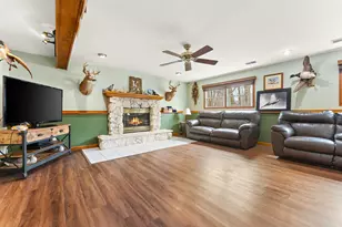 292 Streamwood Dr, Valparaiso, IN 46383 - Photo 18