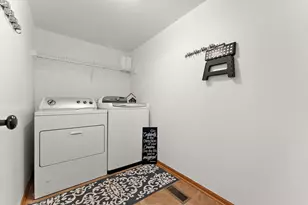 259 Fox Trail Ct, Hobart, IN 46342 - Photo 12