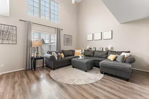 259 Fox Trail Ct, Hobart, IN 46342 - Photo 4