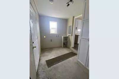 6204 W 29th Avenue, Gary, IN 46406 - Photo 4