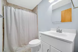 8639 Linden Ave, Munster, IN 46321 - Photo 10