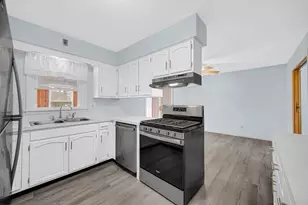 8639 Linden Ave, Munster, IN 46321 - Photo 12