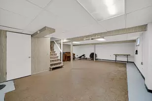 8639 Linden Ave, Munster, IN 46321 - Photo 18