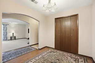 1630 Camellia Dr, Munster, IN 46321 - Photo 8