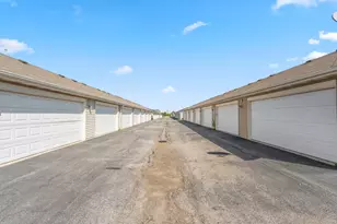 11405 Vermont Pl, Crown Point, IN 46307 - Photo 22