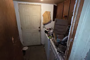 307 W Pkwy Dr, Cambridge City, IN 47327 - Photo 8