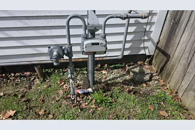 307 W Parkway Drive, Cambridge City, IN 47327 - Photo 4