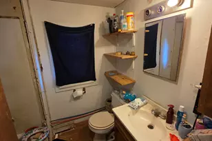 307 W Pkwy Dr, Cambridge City, IN 47327 - Photo 6