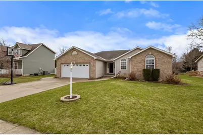 308 E Ross Avenue, Kouts, IN 46347 - Photo 2