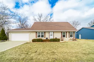 306 Bach Rd, Schererville, IN 46375 - Photo 4