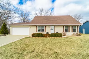 306 Bach Rd, Schererville, IN 46375 - Photo 1