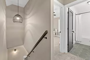 101 Erie St, Valparaiso, IN 46383 - Photo 32