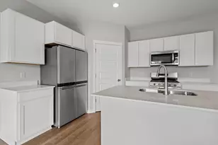 133 Cressmoor Blvd, Hobart, IN 46342 - Photo 6