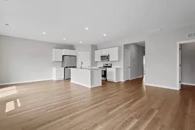 133 Cressmoor Boulevard, Hobart, IN 46342 - Photo 4