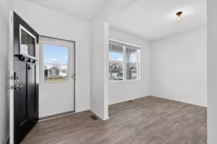 10421 Privet Dr, Saint John, IN 46373 - Photo 2