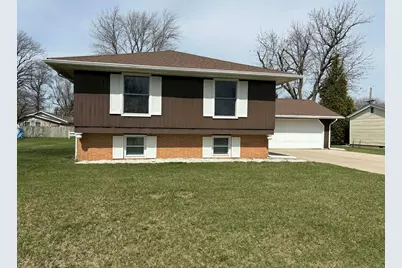 716 E Stewart Drive, Rensselaer, IN 47978 - Photo 1