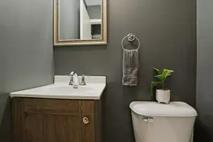 482 E Grove St, Wheatfield, IN 46392 - Photo 16