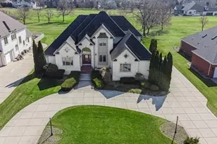 917 Royal Dublin Ln, Dyer, IN 46311 - Photo 2