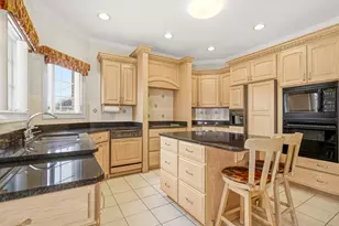 917 Royal Dublin Ln, Dyer, IN 46311 - Photo 14