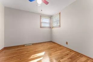 906 E Gln Pk Ave, Griffith, IN 46319 - Photo 10