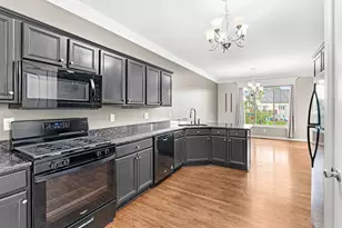 10554 Ontario Dr, Crown Point, IN 46307 - Photo 14