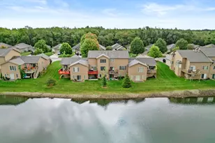 10554 Ontario Dr, Crown Point, IN 46307 - Photo 2