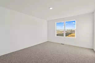 605 Petry St, Hebron, IN 46341 - Photo 10