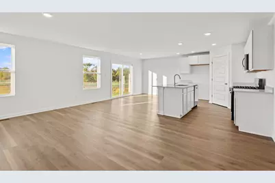 589 Osburn Street, Hebron, IN 46341 - Photo 2