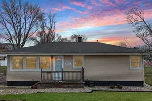 9047 Pettit Dr, Highland, IN 46322 - Photo 20