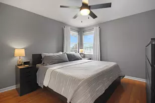 9047 Pettit Dr, Highland, IN 46322 - Photo 10